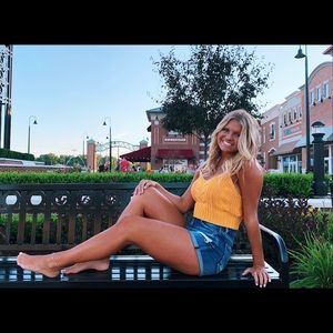 Meet your Posher, Madison